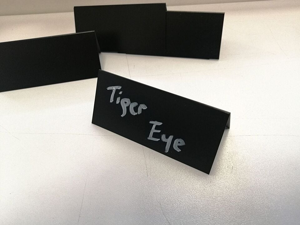 10 Adet Silinebilir PVC Siyah Etiket 10×4.5 cm Ayaklı Çatı Format Dekoratif Etiket Set