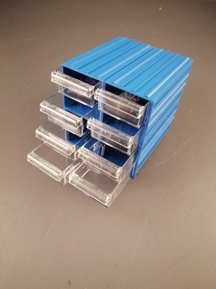 PLASTİK ÇEKMECELİ KUTU 300 / 4 ÇEKMECELİ