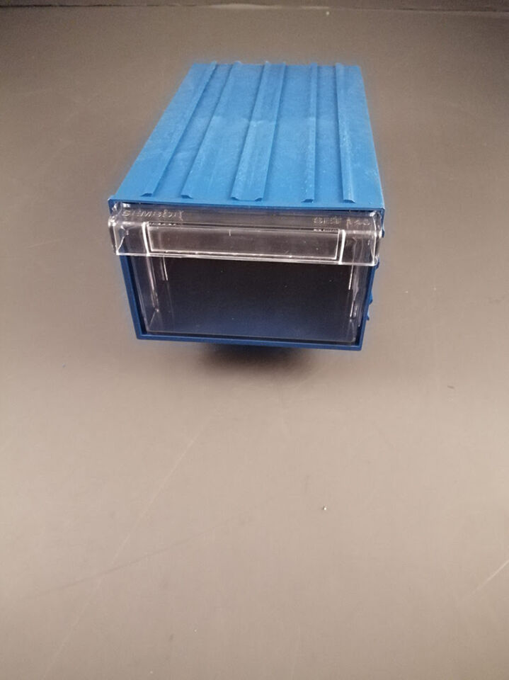 PLASTİK ÇEKMECELİ KUTU 140