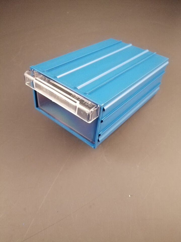 PLASTİK ÇEKMECELİ KUTU 105