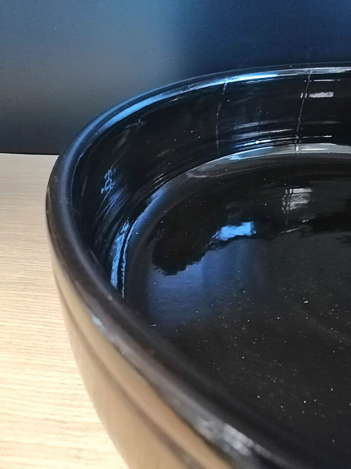 TOPRAK ÇANAK ÇAP:30CM H:9CM SİYAH (SIRLI)
