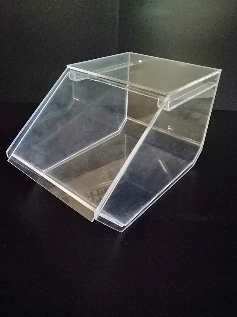 PLEKSİ ŞEKERLEME KUTUSU E:18.5 D:27.5 H:17CM 4MM ŞEFFAF
