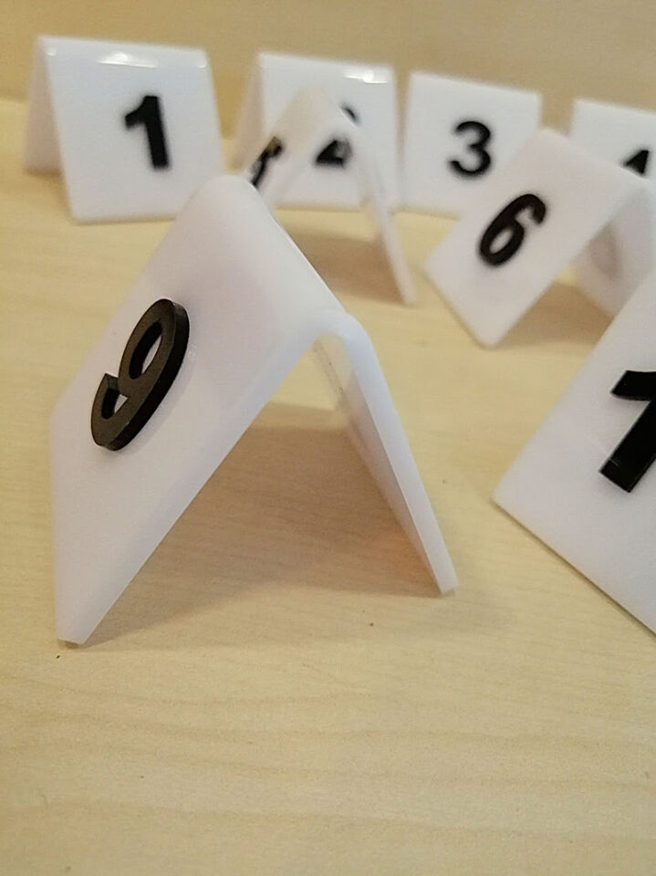 MASA NO 50X50MM (10 LU PAKET) BEYAZ-SİYAH (294) Masa Numaraları, Pleksi Numeratörler, Çift Taraflı Numaralar, Pleksi Numara Takımı