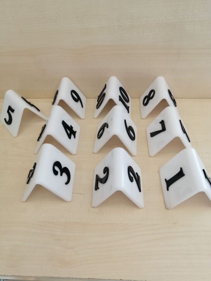 MASA NO 70X70MM(10 LU PAKET) BEYAZ-SİYAH Masa Numaraları, Pleksi Numeratörler, Çift Taraflı Numaralar, Pleksi Numara Takımı