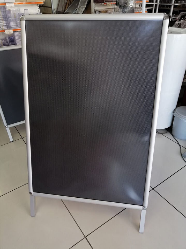 ALÜMİNYUM A PANO (70X100CM) Kenarları Açılır Çerçeve Afiş Çerçevesi Ayaklı Alüminyum Gri Pano