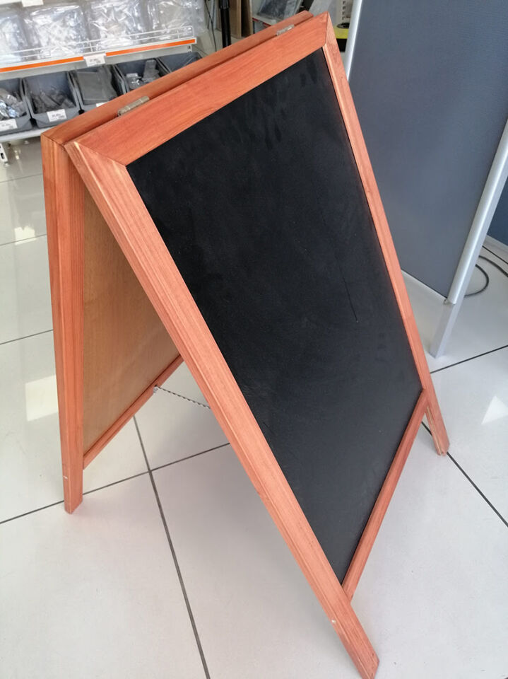 AHŞAP A PANO (50 x 70 cm) Yaz Sil Karatahta Vitrin Ahşap Pano Siyah Pano Tebeşir Beyaz Kalem