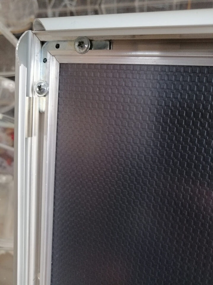 ALÜMİNYUM ÇERÇEVE 25MM B1 (70X100 CM) Kenarları Açıılabilen Çerçeve Afiş Çerçevesi Alüminyum Gri Büyük B1Çerçeve