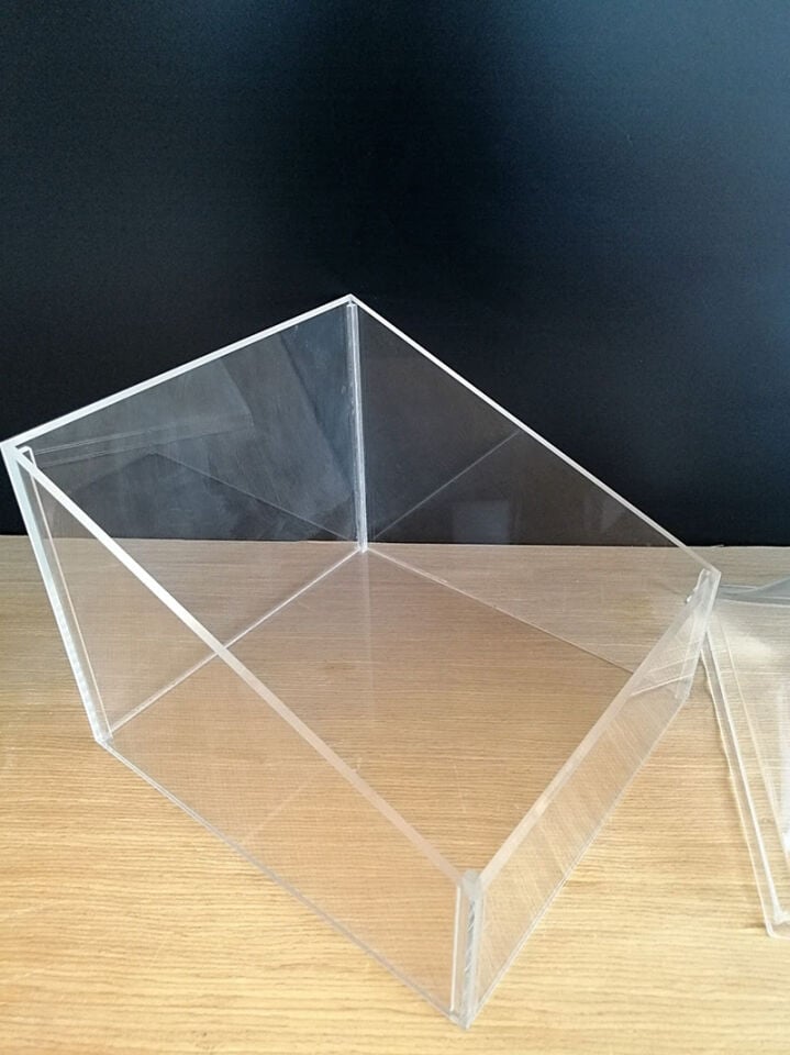 KV KÜVET KAPAKLI 26X28XH:21CM (8,5 LT) Şeffaf Mika Ürün Teşhir ve Saklama Tepsisi Küveti, Dikdörtgen Ürün Teşhir Kapaklı Küvet