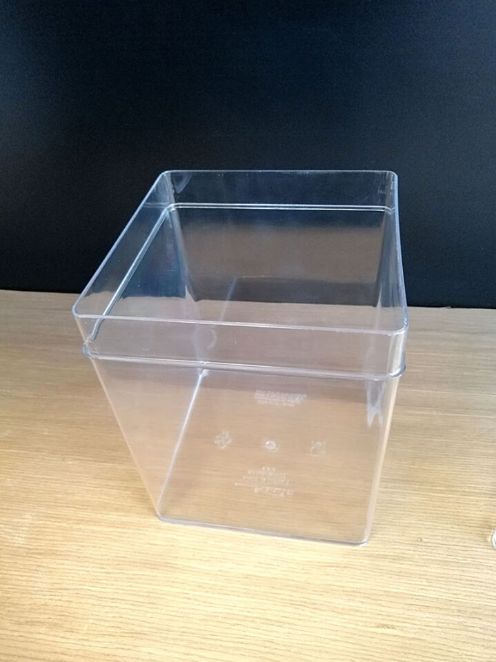 KV KÖŞELİ KAVANOZ NO:4 17,5X17,5XH:29CM KAPAKLIAkrilik Köşeli Kavanoz Şeffaf Ürün Teşhiri Tezgah önü Teşhir Ürünü