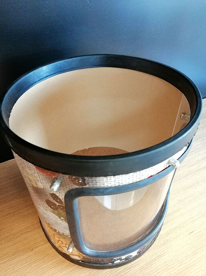 BİDON BAHARAT TAM PENCERELİ ÇAP 25CM H:25CM (Kapak Dahil Değildir) Özel Bidon Kraft Malzeme Nefes Alabilen Teşhir Depolama Baharat Kovası Bidonu