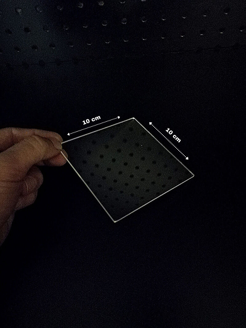 PLEKSİ ETİKET ŞEFFAF  (10 x 10cm)