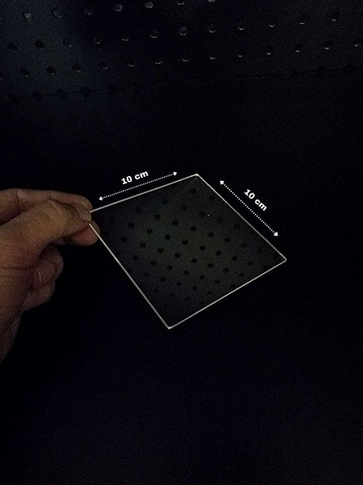 PLEKSİ ETİKET ŞEFFAF  (10 x 10cm)