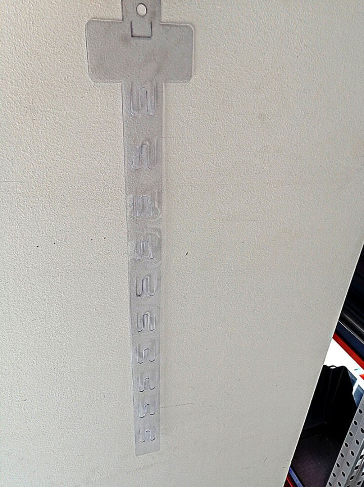 ÜRÜN ASMA ÇUBUĞU 10 ÇENGELLİ PVC ŞEFFAF 40X90