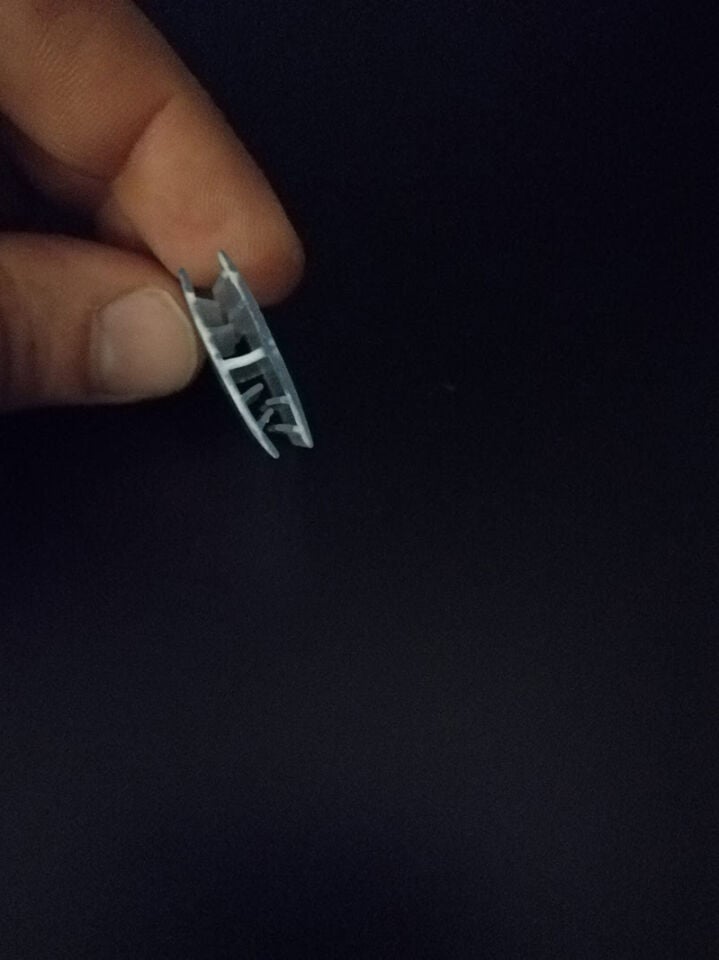 PVC KISKAÇ H GRİP 25MM ÇİFT TARAFLI ETİKET TUTUCU